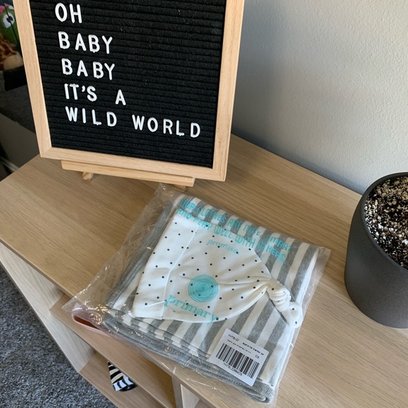 NWT Primary Layette Hat & Blanket Set - Picture 2 of 4